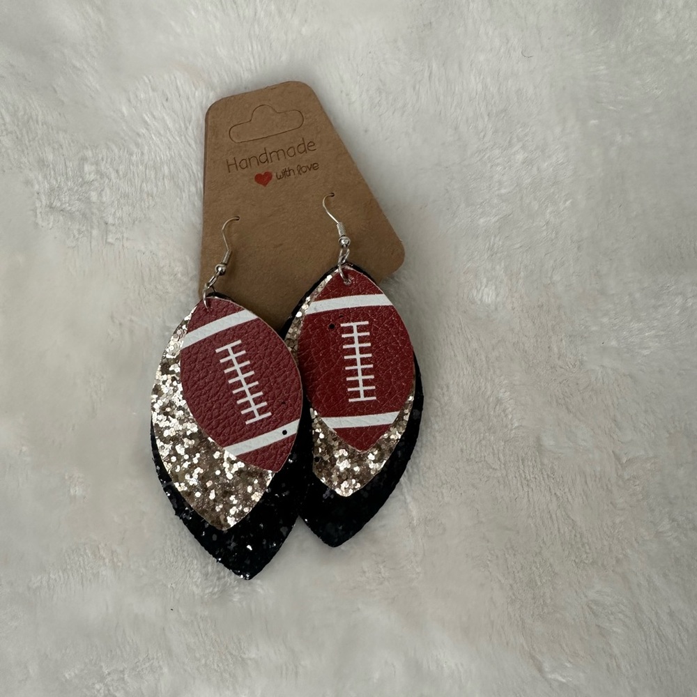 Adorable Earring Bundle - image 8